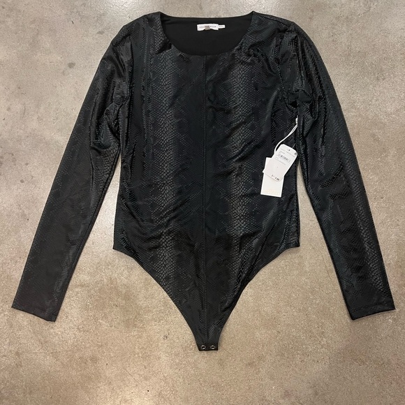 NWT Good American Long Sleeve Faux Leather Snakeskin Print Bodysuite Size 3 - Picture 3 of 10